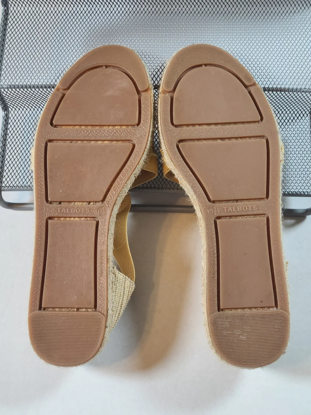 Talbots Womens Casual Beige Tan Crisscross Espadrille Flats Size 6.5